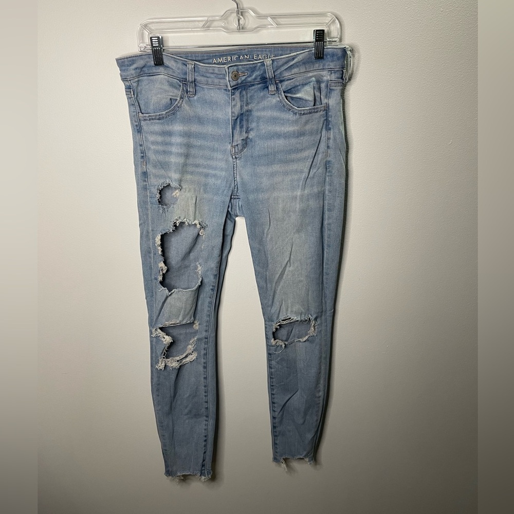 American Eagle Next Level Stretch Light Wash Distressed Jegging Jean Stretchy
